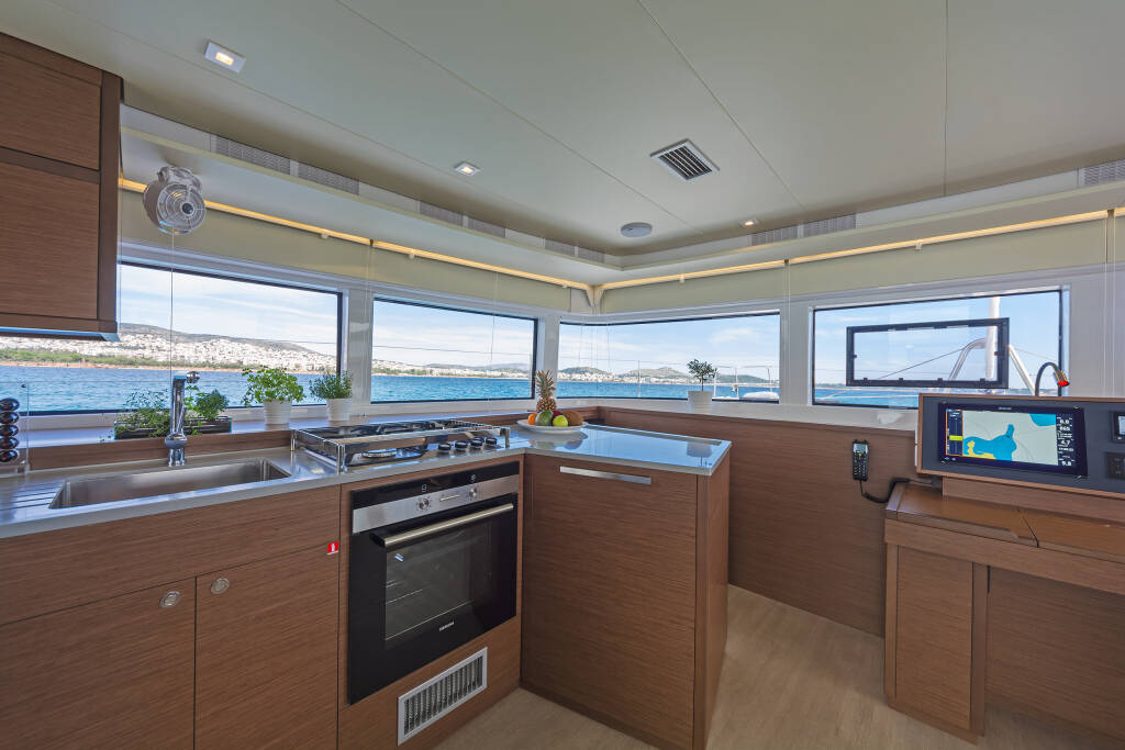 Catamaran Lagoon 52 Summer Star