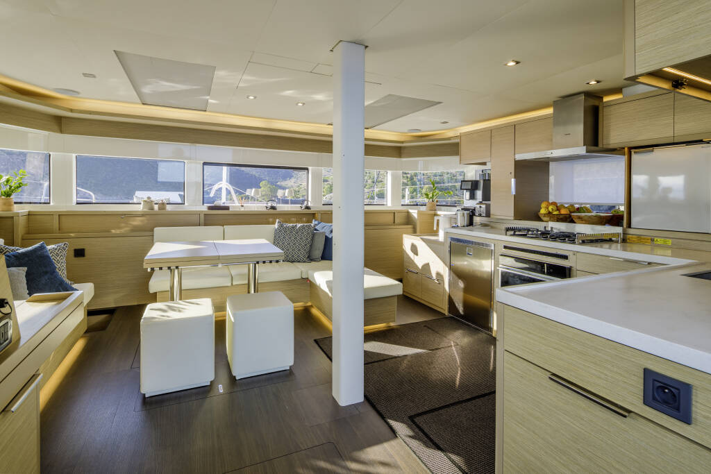Catamaran Lagoon 55 Valium 55