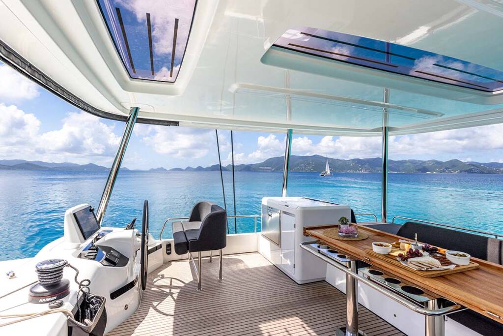 Catamaran Lagoon 55 Valinor GRE (Crewed)