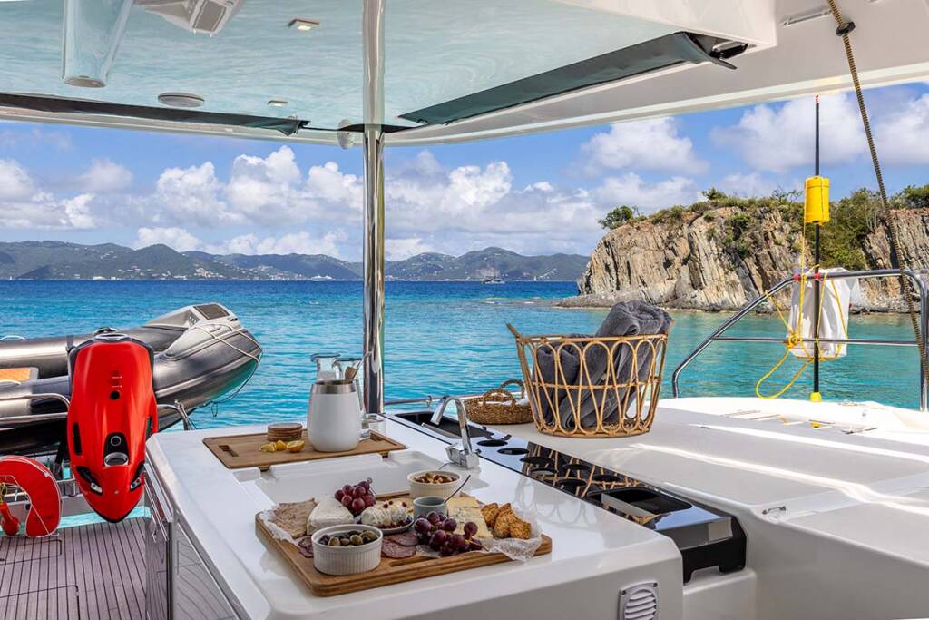 Catamaran Lagoon 55 Valinor GRE (Crewed)