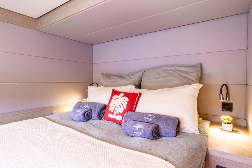 Catamaran Lagoon 55 Valinor GRE (Crewed)