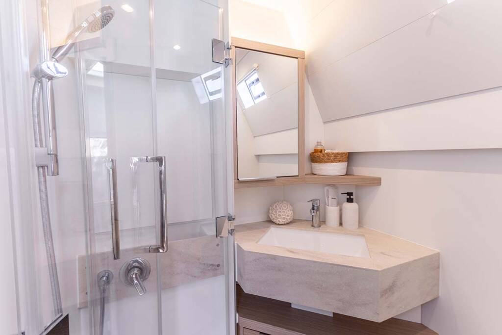 Catamaran Lagoon 55 Valinor GRE (Crewed)