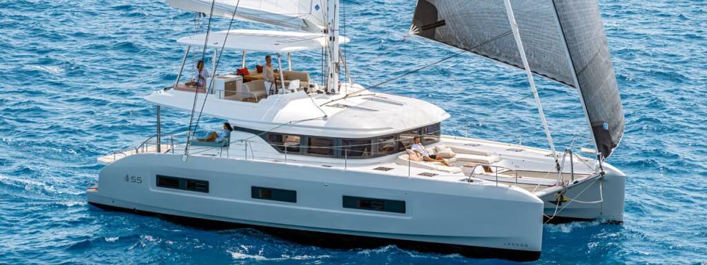 Catamaran Lagoon 55 IRIS
