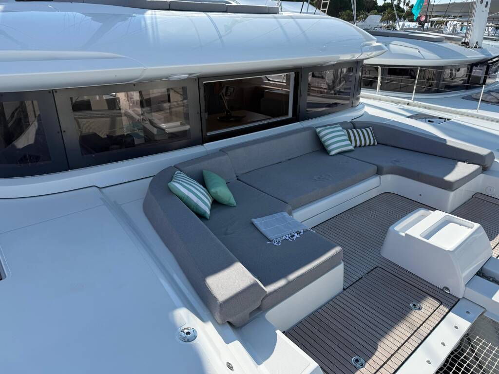 Catamaran Lagoon 55 Sofia