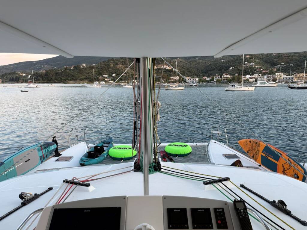 Catamaran Lagoon 560 S2 Starlight (Crewed) 