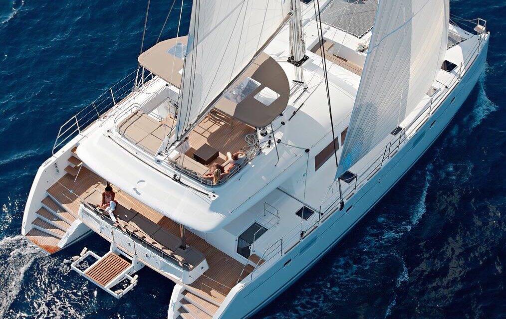 Catamaran Lagoon 560 S2 Avra