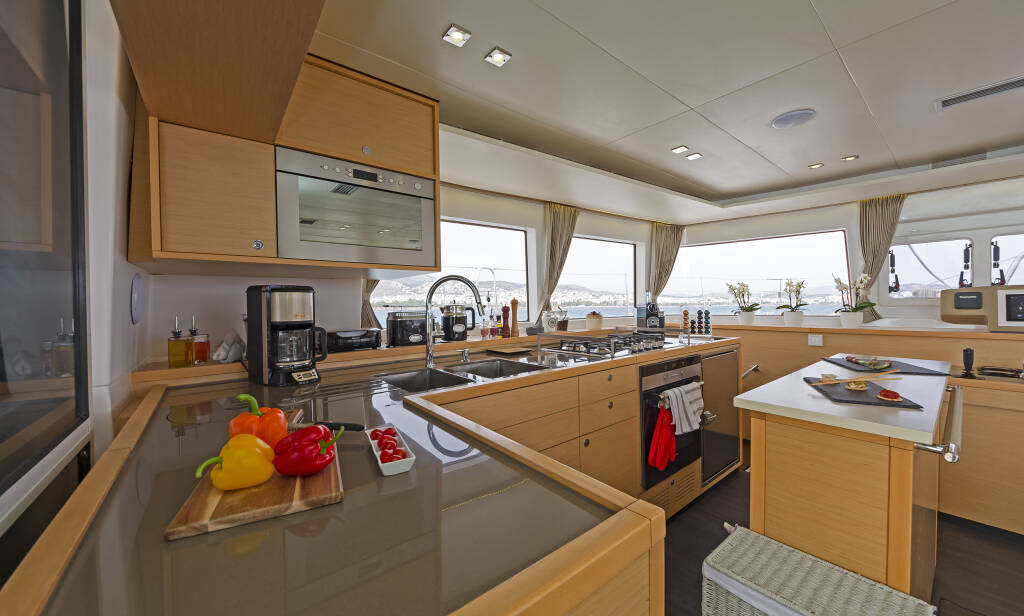 Catamaran Lagoon 560 Meliti
