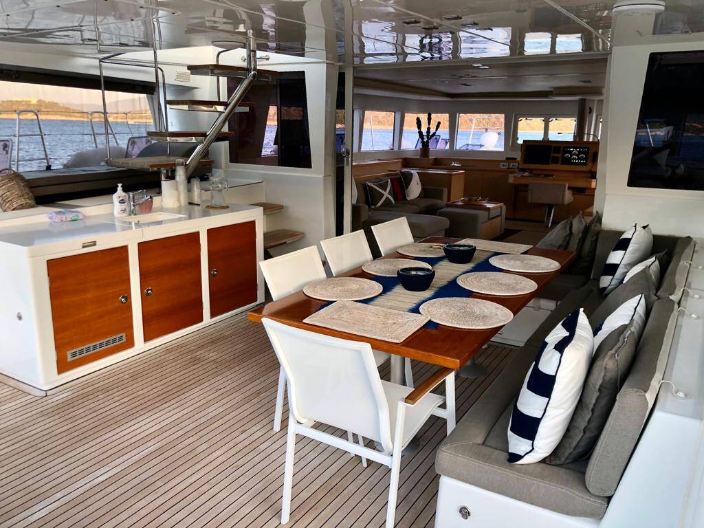 Catamaran Lagoon 620 Camaron