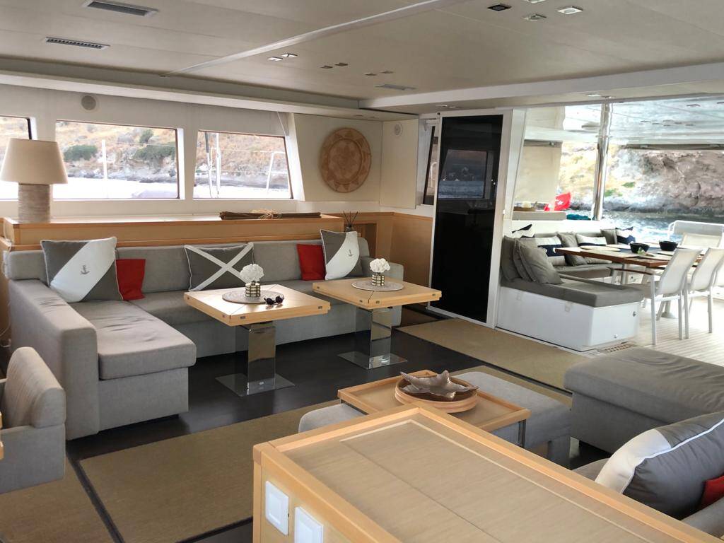 Catamaran Lagoon 620 Camaron