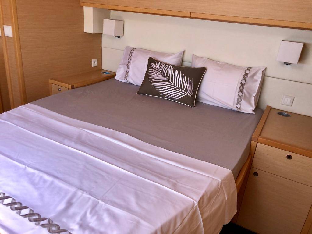 Catamaran Lagoon 620 Camaron