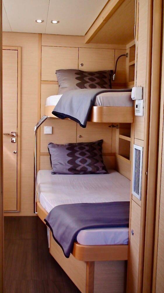Catamaran Lagoon 620 Camaron