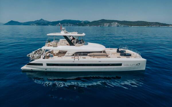 Lagoon Sixty 7 Valium 67 Athens, Agios Kosmas marina