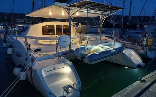 Lavezzi 40 Sampei Izola