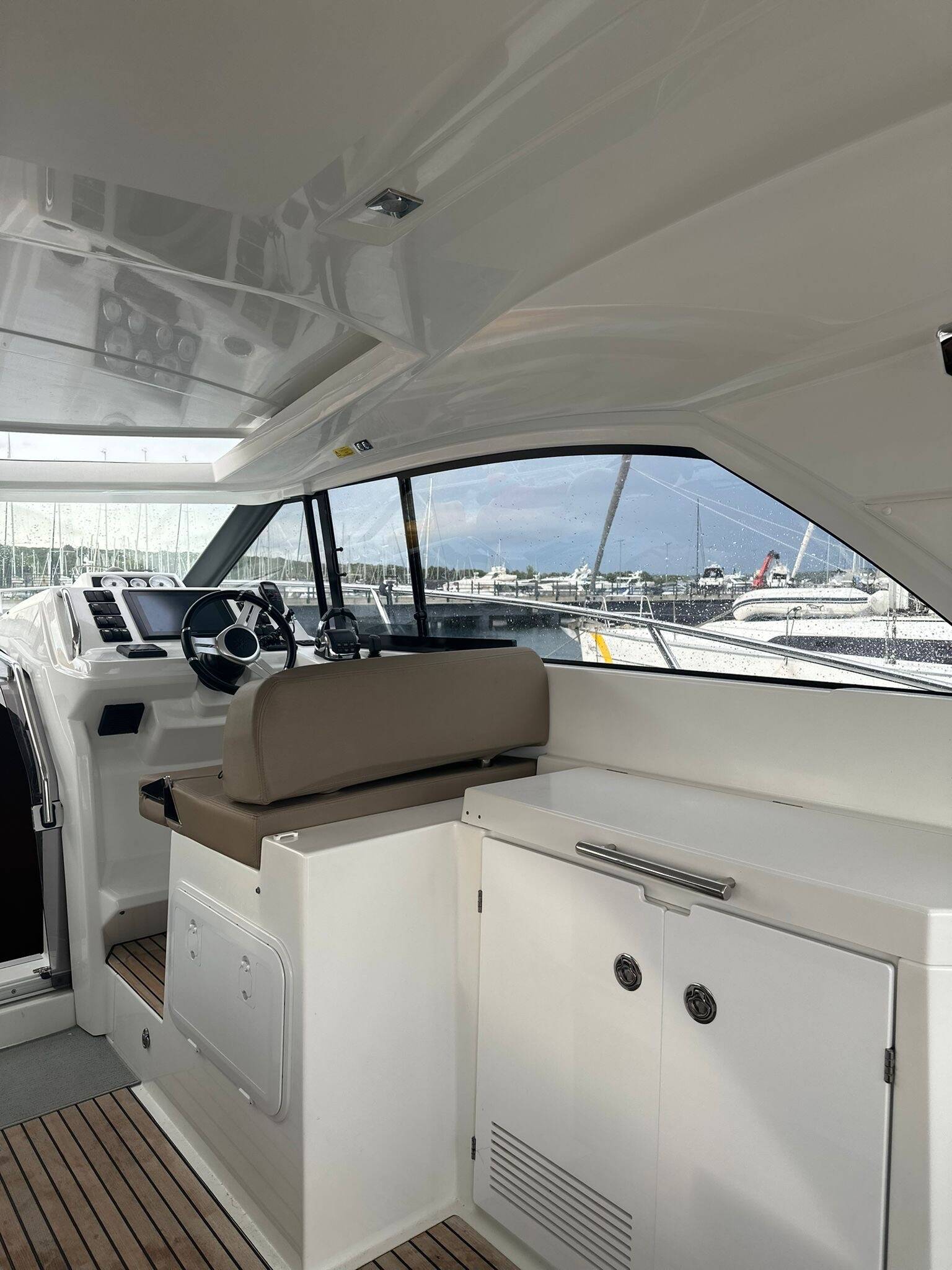 Motorboot Leader 40 Malima