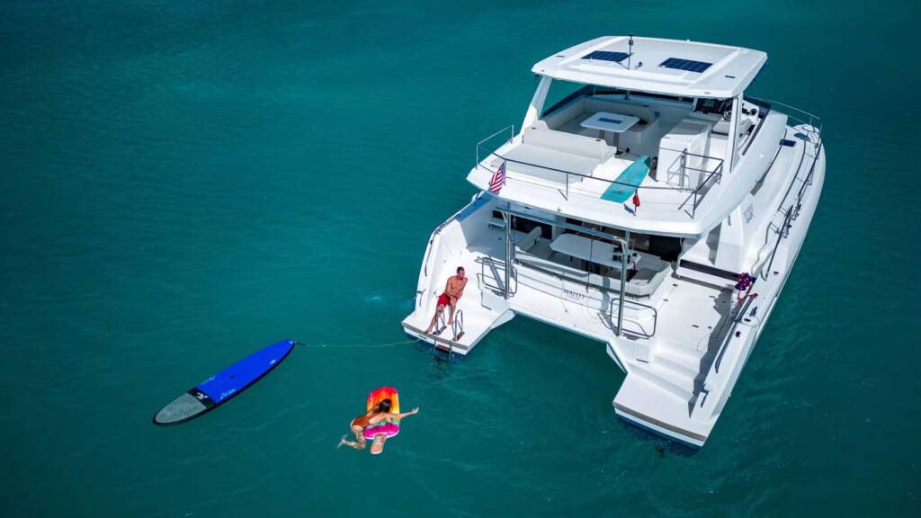 Power catamaran Leopard 46 PC Sora