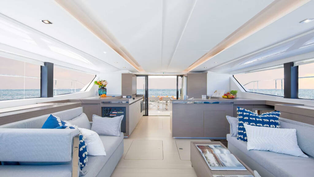 Power catamaran Leopard 46 PC Sora