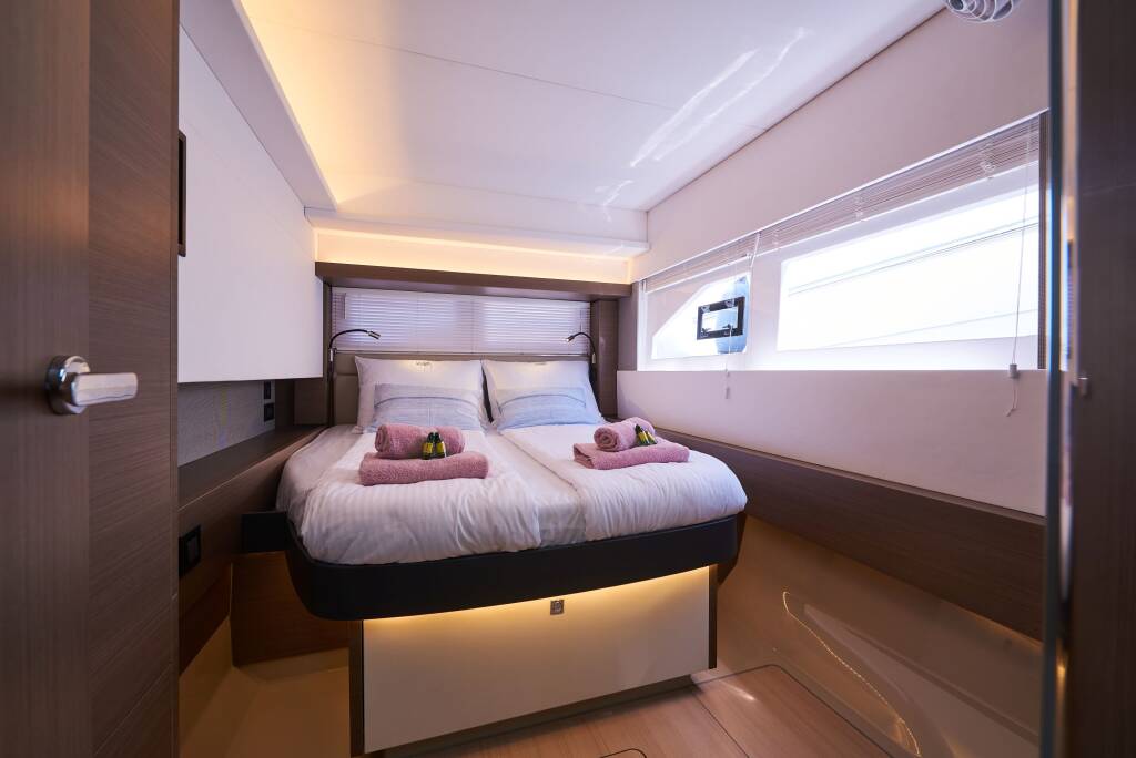 Power catamaran Leopard 53 - OW Good Vibes
