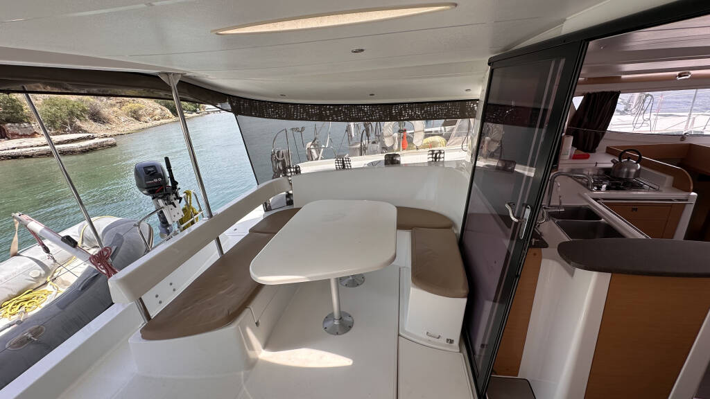 Catamaran Lipari 41 Mirada