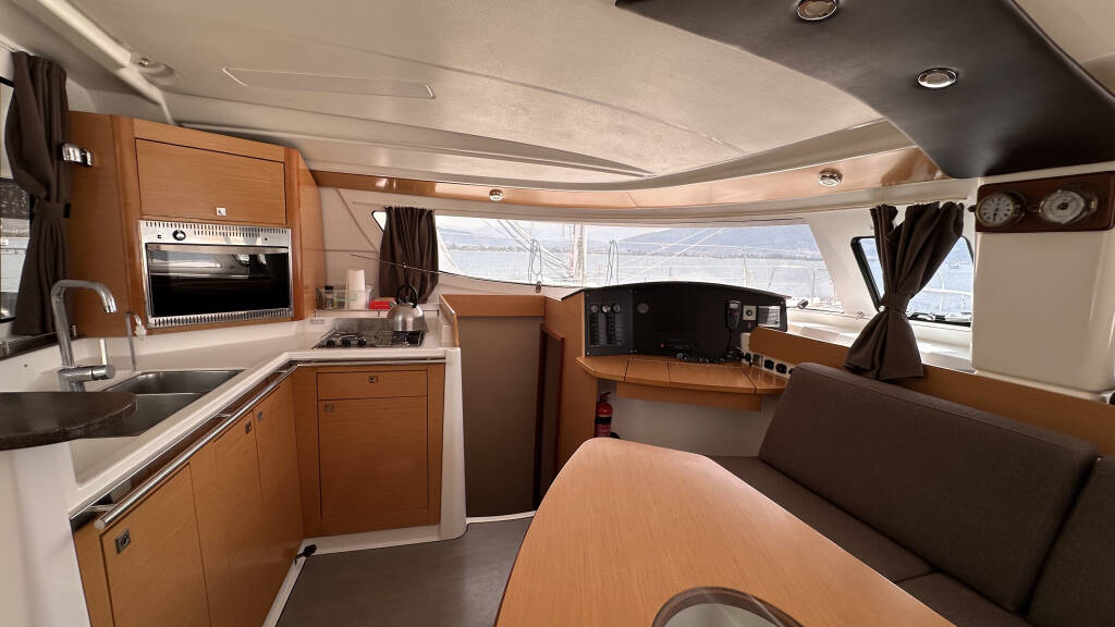 Catamaran Lipari 41 Mirada