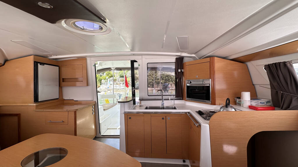 Catamaran Lipari 41 Mirada