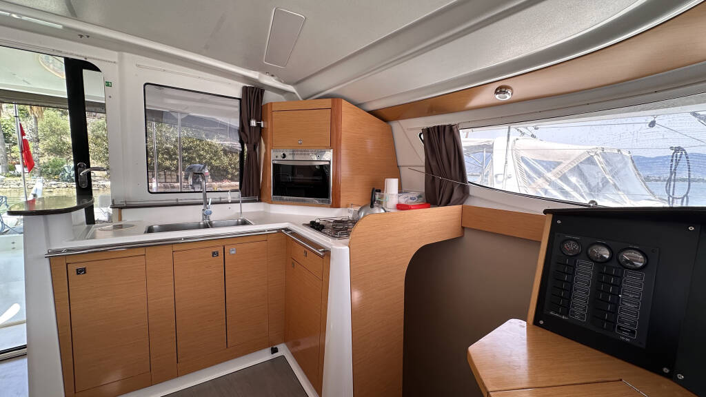 Catamaran Lipari 41 Mirada