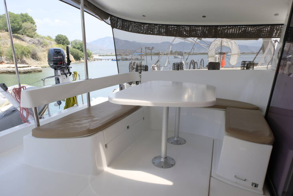 Catamaran Lipari 41 Mirada