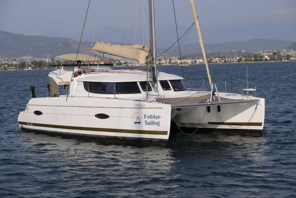 Catamaran Lipari 41 Mirada
