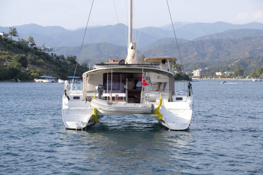 Catamaran Lipari 41 Mirada