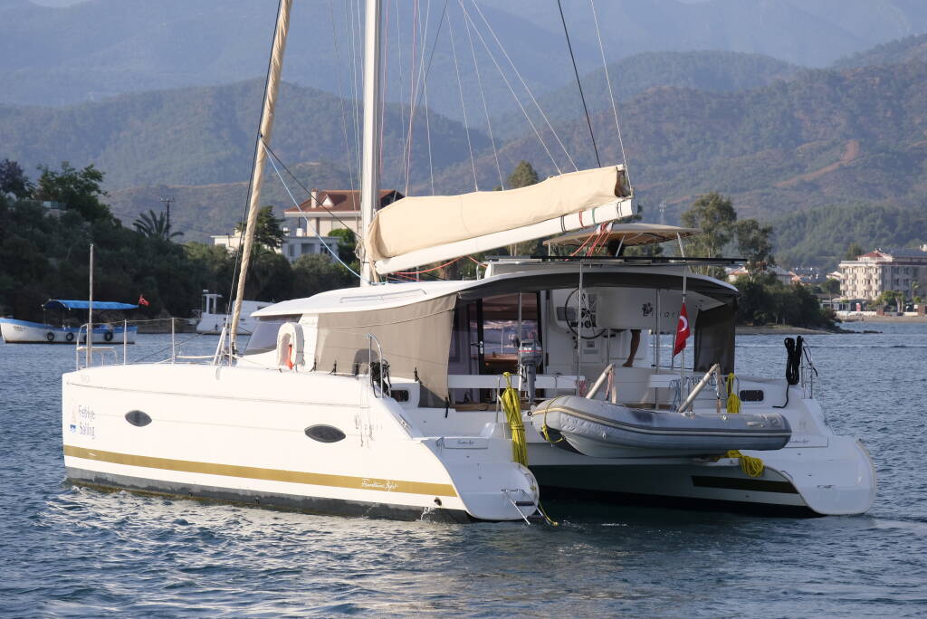 Catamaran Lipari 41 Mirada