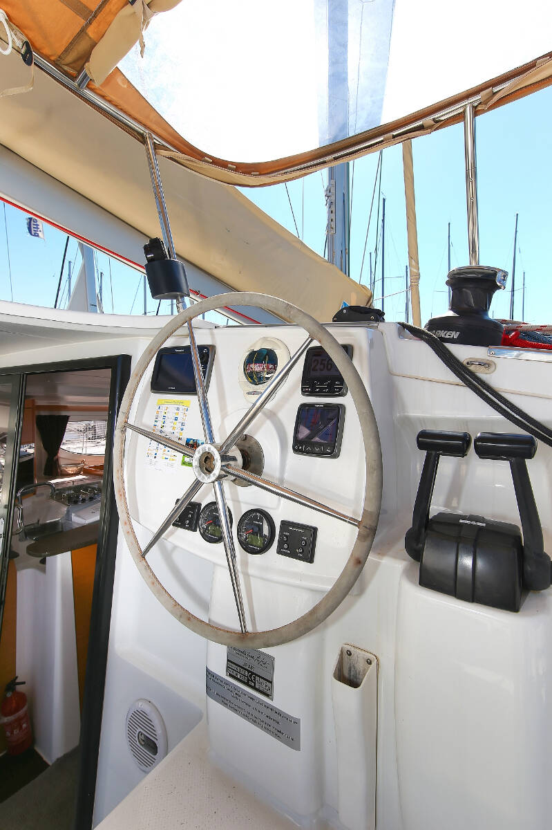 Catamaran Lipari 41 Mahana
