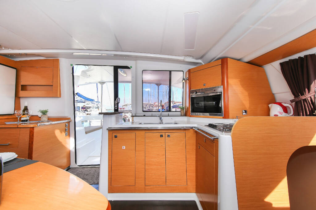 Catamaran Lipari 41 Mahana