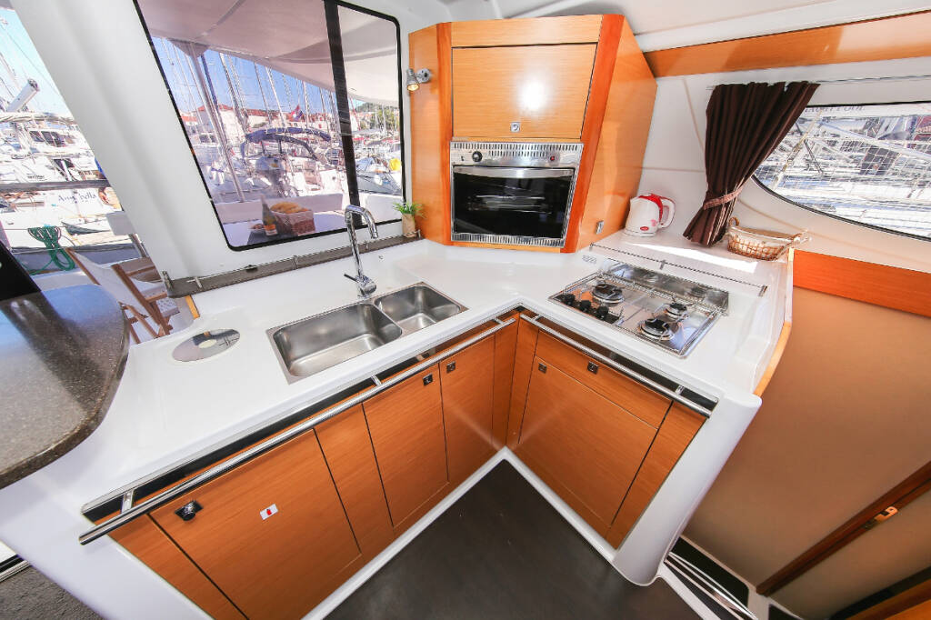 Catamaran Lipari 41 Mahana