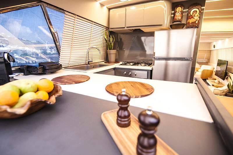 Motor yacht Maiora Renaissance 66 Dini