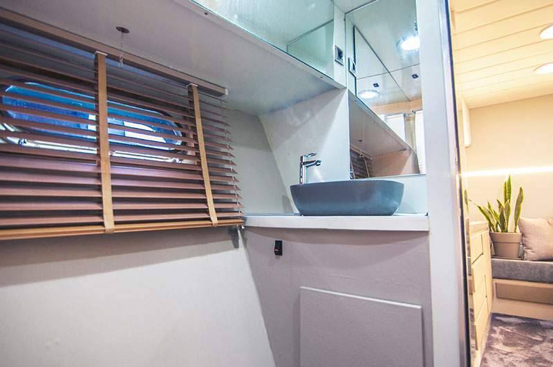 Motor yacht Maiora Renaissance 66 Dini