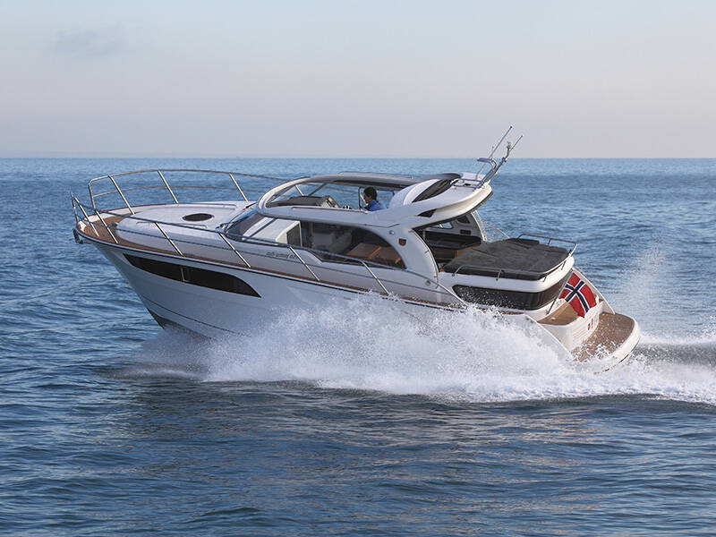 Motoryacht Marex 320 ACC Morski konjic