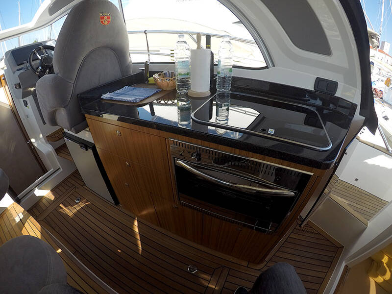 Motoryacht Marex 320 ACC Morski konjic