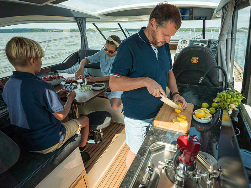 Motoryacht Marex 330 Scandinavia Malinkonija