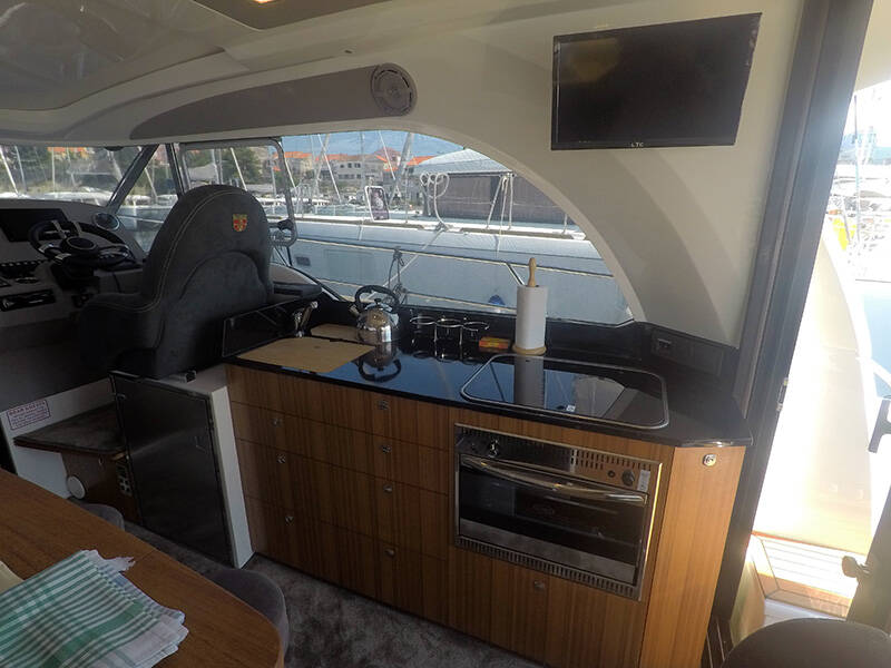 Motor yacht Marex 375 North star