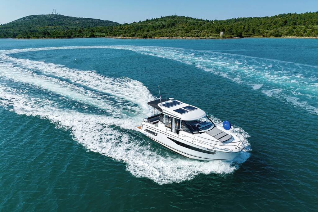 Motor boat Merry Fisher 895 Permer