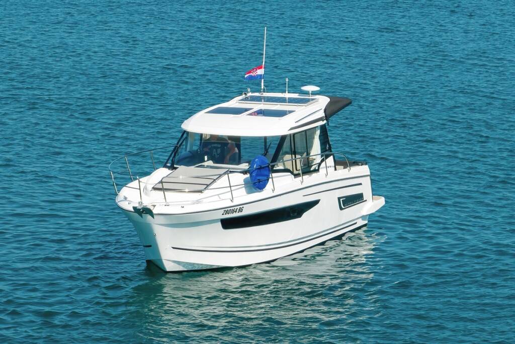 Motor boat Merry Fisher 895 Permer