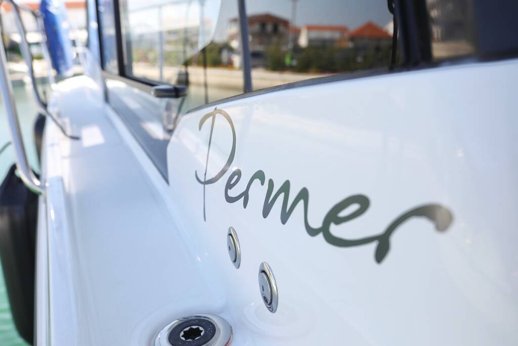 Motor boat Merry Fisher 895 Permer