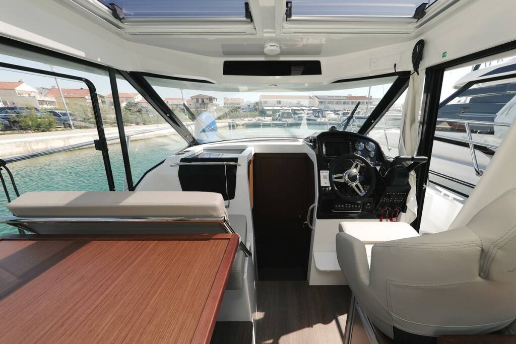 Motor boat Merry Fisher 895 Permer