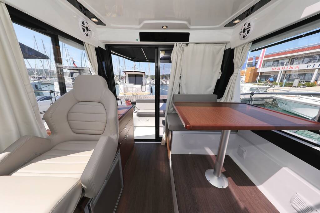 Motor boat Merry Fisher 895 Permer