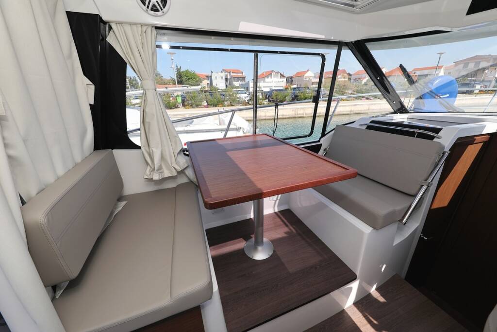 Motor boat Merry Fisher 895 Permer