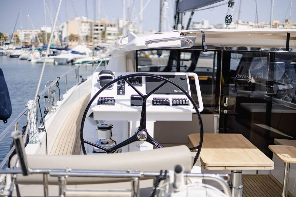 Sailing yacht Moody 54 DS Adventuro