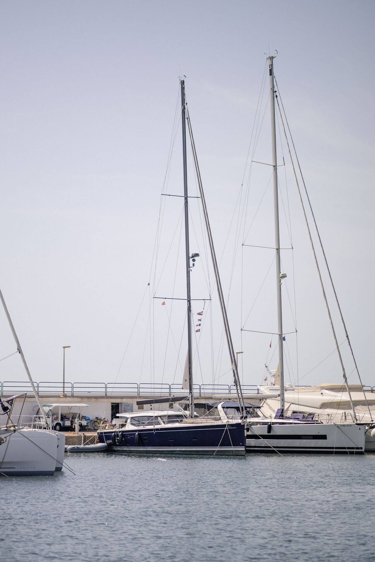 Sailing yacht Moody 54 DS Adventuro