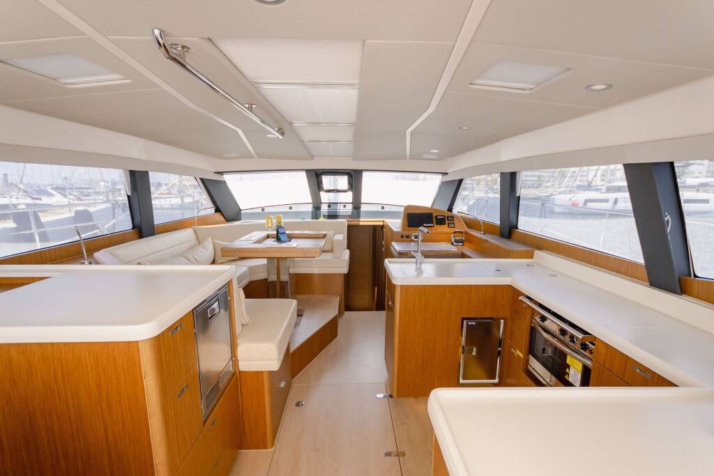 Sailing yacht Moody 54 DS Adventuro