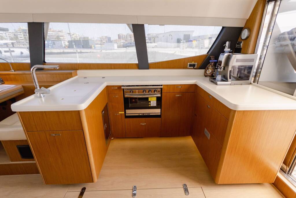 Sailing yacht Moody 54 DS Adventuro