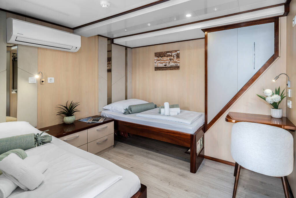 Motorsailer M/S Carpe Diem Carpe Diem