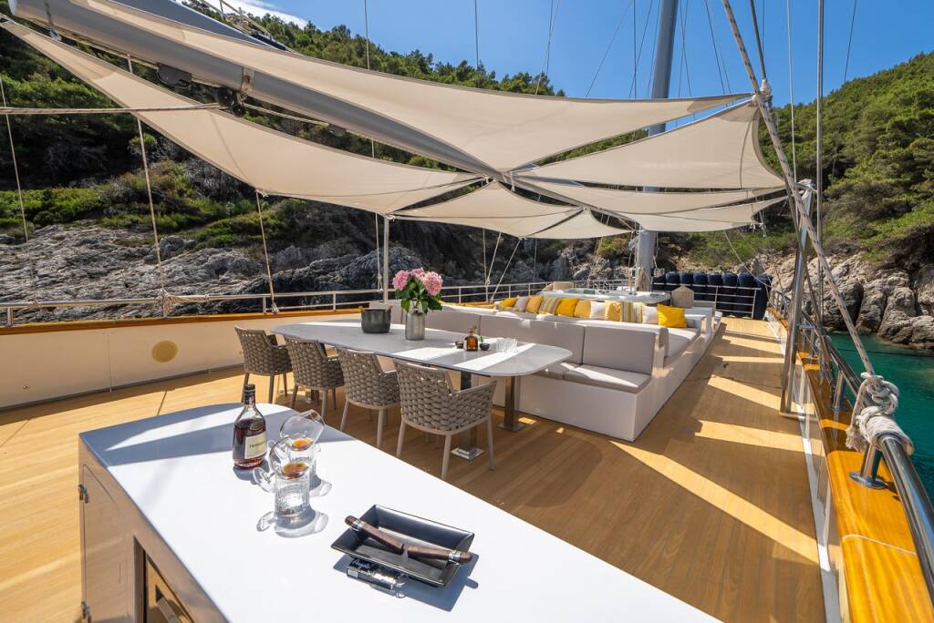 Luxury sailing yacht M/S Dalmatino Dalmatino